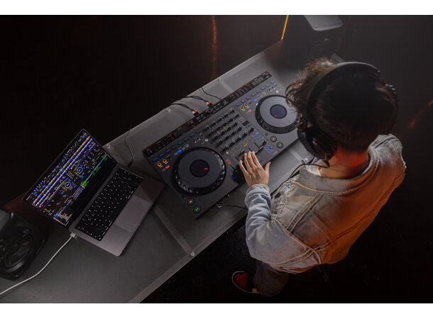 AlphaTheta DDJ-GRV6 4-channel performance DJ controller 