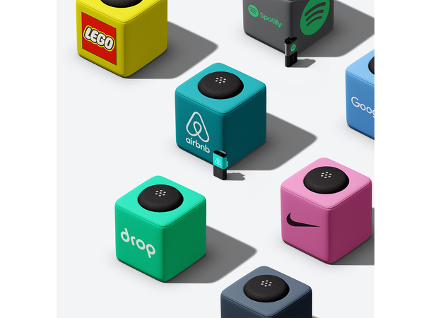 Catchbox Plus Custom 1x Cube - 1x Clip Valgfri farge og logo. Inkl ladere 