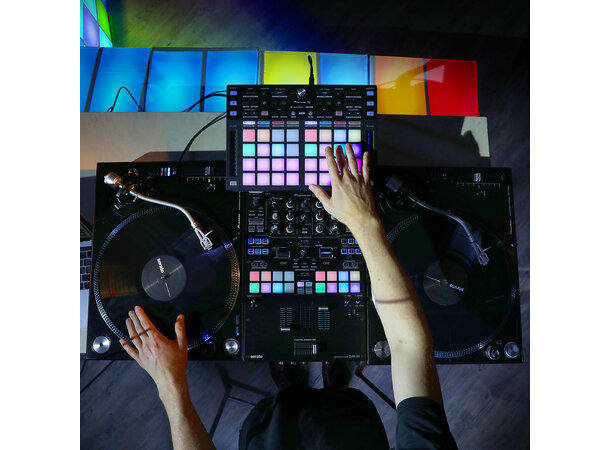 Pioneer DJ DDJ-XP2 Pad kontroller for Rekordbox DJ & Serato 